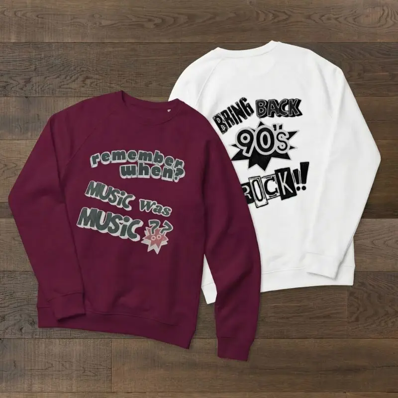 90s Rock Unisex Sweatshirt på gulvet