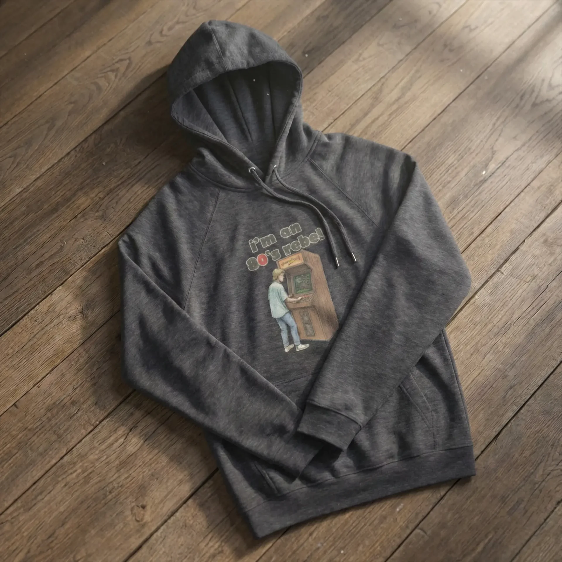 Arcade Rebel Hoodie Mænd på gulvet (1)